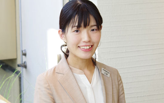 工作人員 大澤 史帆